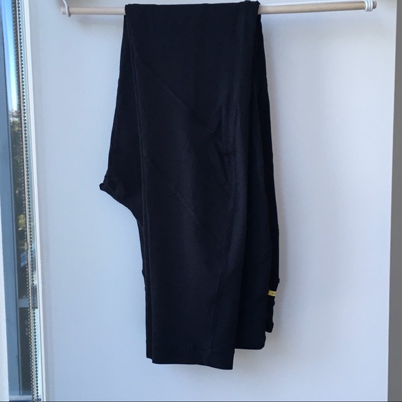 Lole - Training Leggings w/ Control Top & Pockets - Picture 6 of 7